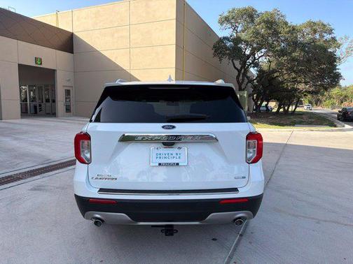 Star White Metallic Tri-Coat 2020 Ford Explorer Limited