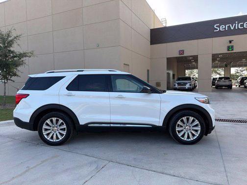 Star White Metallic Tri-Coat 2020 Ford Explorer Limited