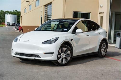 2022 Tesla Model Y Long Range Dual Motor All-Wheel Drive