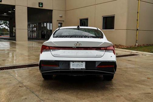 Serenity White Pearl 2026 Hyundai ELANTRA Limited