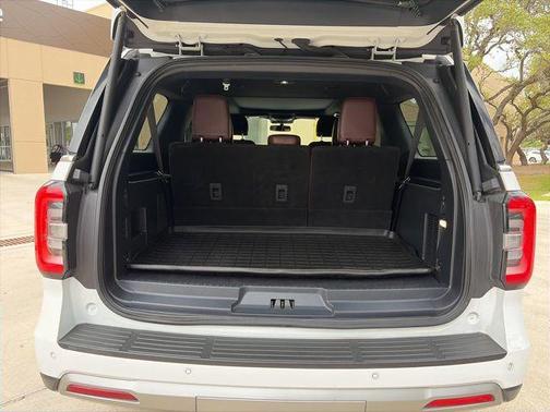 White 2022 Ford Expedition Max Limited