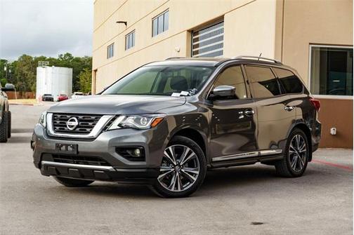 2017 Nissan Pathfinder Platinum