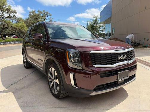 Sangria 2022 Kia Telluride EX
