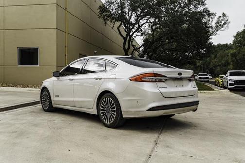 2018 Ford Fusion Hybrid SE