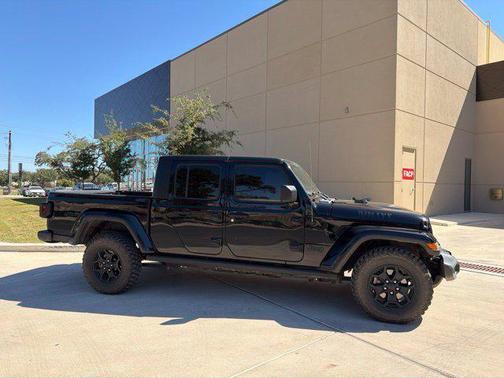 Black Clearcoat 2022 Jeep Gladiator Willys 4x4