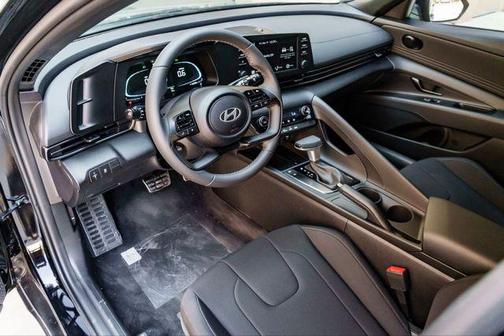 Abyss Black 2025 Hyundai ELANTRA Sport