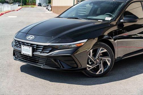 Abyss Black 2025 Hyundai ELANTRA Sport