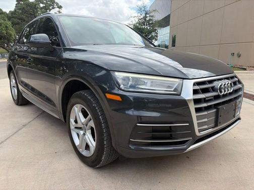 Gray Metallic 2018 Audi Q5 2.0T