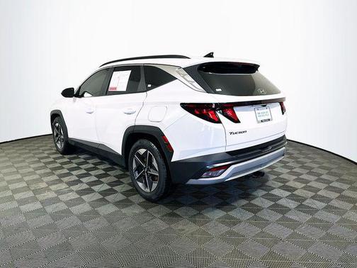 Serenity White Pearl 2025 Hyundai TUCSON SEL