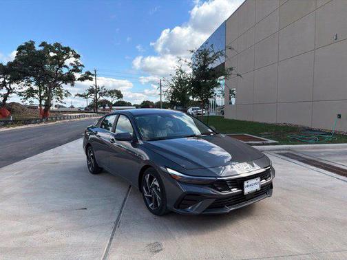 Ecotronic Gray 2026 Hyundai ELANTRA Limited