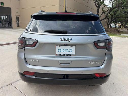 Billet Silver Metallic Clearcoat 2022 Jeep Compass Limited