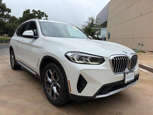 Mineral White Metallic 2024 BMW X3 xDrive30i