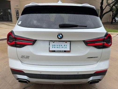 Mineral White Metallic 2024 BMW X3 xDrive30i