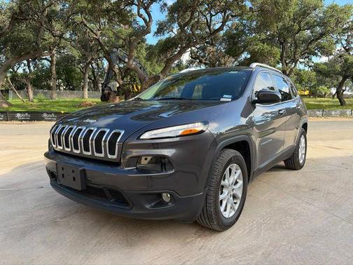 Granite Crystal Metallic Clearcoat 2018 Jeep Cherokee Latitude Plus
