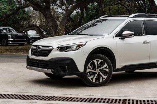 2022 Subaru Outback Touring XT