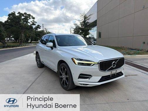 White 2018 Volvo XC60 T5 Inscription