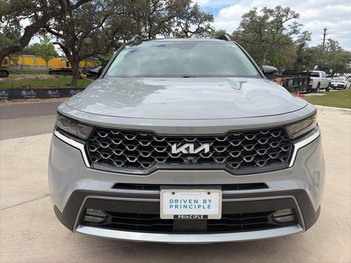 Wolf Gray 2023 Kia Sorento SX