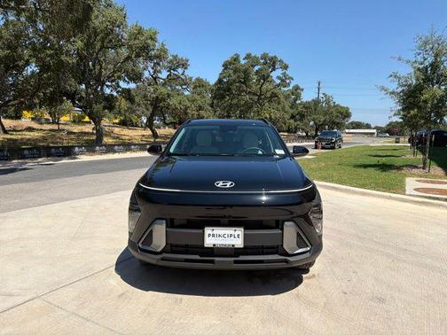 Abyss Black Pearl 2027 Hyundai KONA SEL Sport