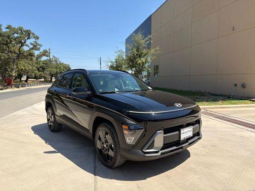 Abyss Black Pearl 2027 Hyundai KONA SEL Sport