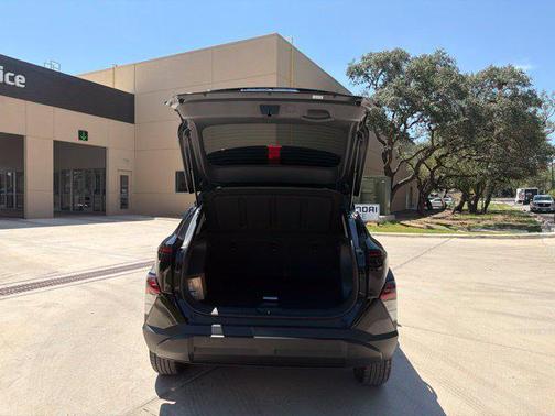 Abyss Black Pearl 2027 Hyundai KONA SEL Sport