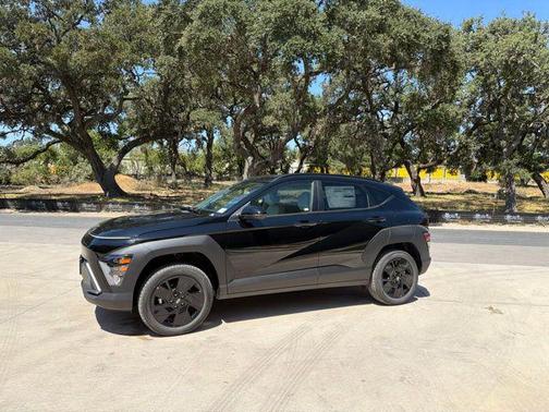 Abyss Black Pearl 2027 Hyundai KONA SEL Sport