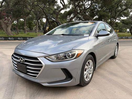 Shale Gray Metallic 2017 Hyundai ELANTRA SE