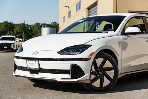 Serenity White 2025 Hyundai IONIQ 6 SE