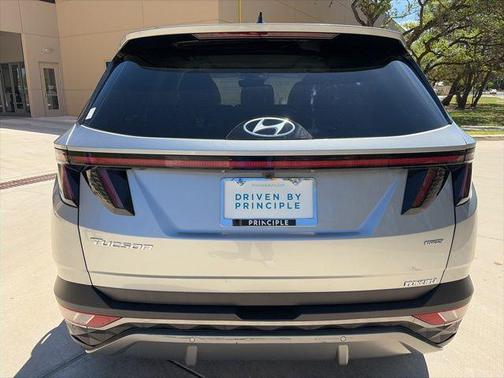 Shimmering Silver 2023 Hyundai TUCSON Limited