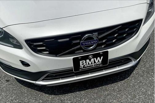 2015 Volvo V60 Cross Country T5 Platinum