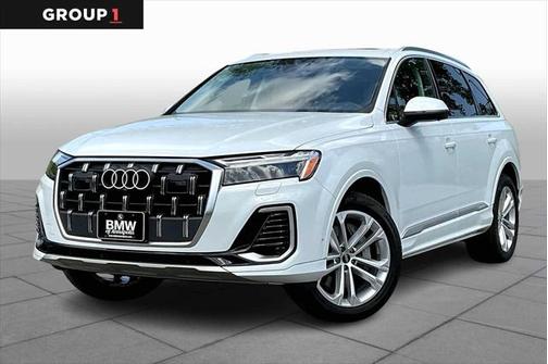 2025 Audi Q7 45 Premium Plus