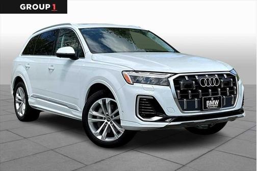 2025 Audi Q7 45 Premium Plus