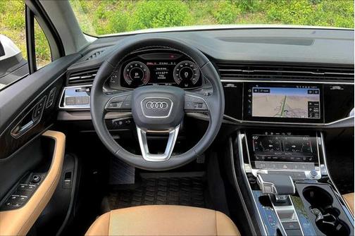 2025 Audi Q7 45 Premium Plus