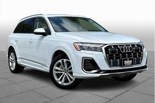 2025 Audi Q7 45 Premium Plus