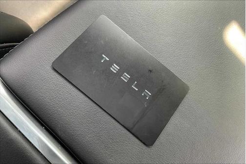 2023 Tesla Model S Base