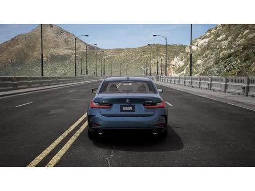 Arctic Race Blue Metallic 2026 BMW 330 xDrive