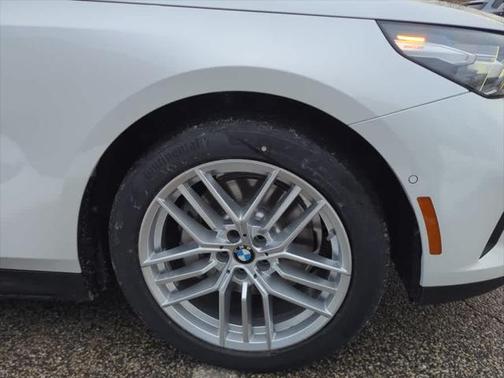 2025 BMW 530 i xDrive
