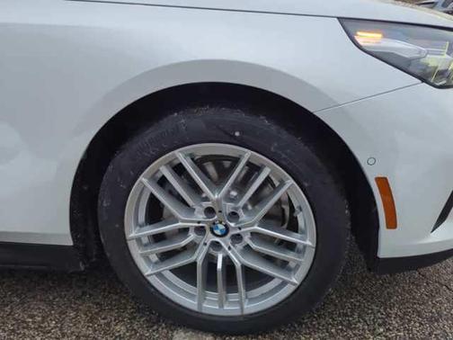 2025 BMW 530 i xDrive