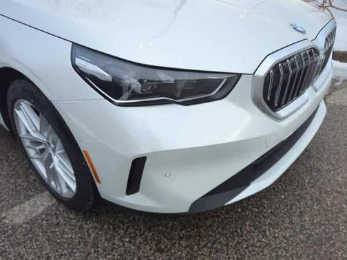 2025 BMW 530 i xDrive