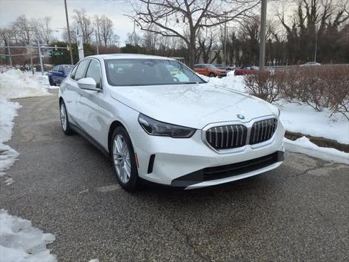 2025 BMW 530 i xDrive