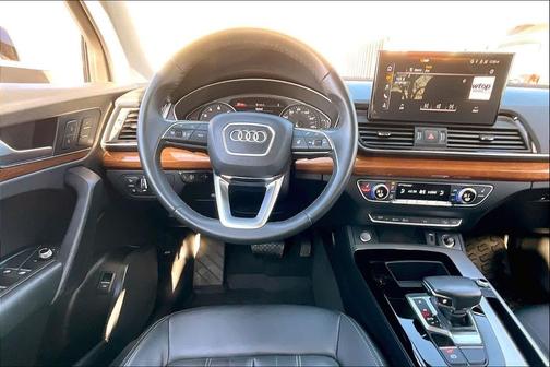 2023 Audi Q5 45 S line Premium