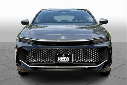 2023 Toyota Crown Platinum