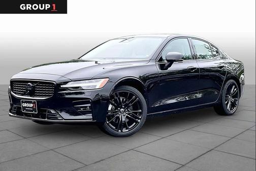 Onyx Black Metallic 2023 Volvo S60 B5 Ultimate Black Edition