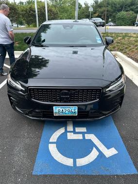 Onyx Black Metallic 2023 Volvo S60 B5 Ultimate Black Edition