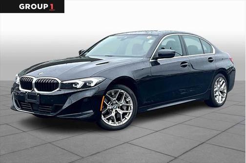 2025 BMW 330 i xDrive