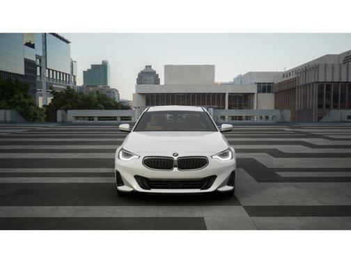 2025 BMW 230 i xDrive