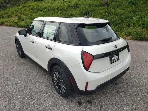 2025 MINI Hardtop Cooper