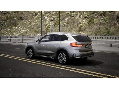 Space Silver Metallic 2026 BMW X1 xDrive28i