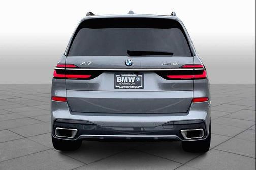 2025 BMW X7 xDrive40i