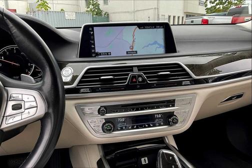 2017 BMW 750 i xDrive