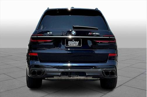 2023 BMW X7 M60i